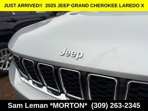 New 2025 Jeep Grand Cherokee Laredo X image 2