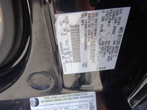 Used 2004 Ford Expedition XLT image 27