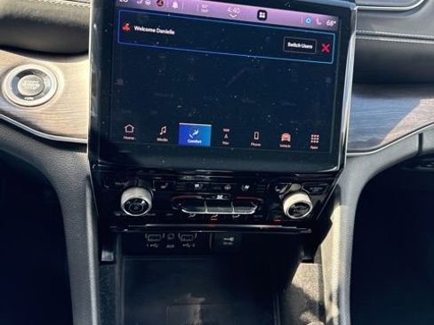 Used 2021 Jeep Grand Cherokee L Overland w/ Advanced Protech Group III image 7