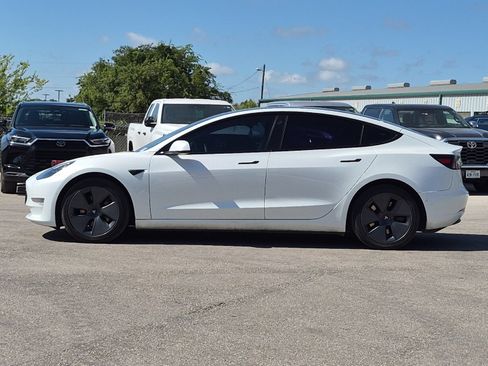 Used 2022 Tesla Model 3 Long Range AWD/4WD image 2