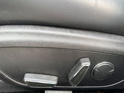 Used 2017 Lincoln MKZ Premiere image 12