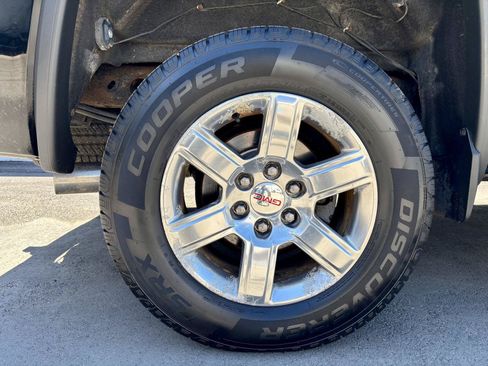 Used 2015 GMC Sierra 1500 SLT w/ Driver Alert Package AWD/4WD image 33