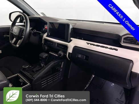 Used 2024 Toyota Tacoma TRD Off-Road image 26