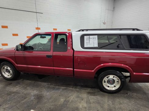 Used 2001 GMC Sonoma SLS w/ Super Spec Pkg 3 image 11