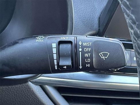 Used 2021 Kia Forte GT-Line image 24