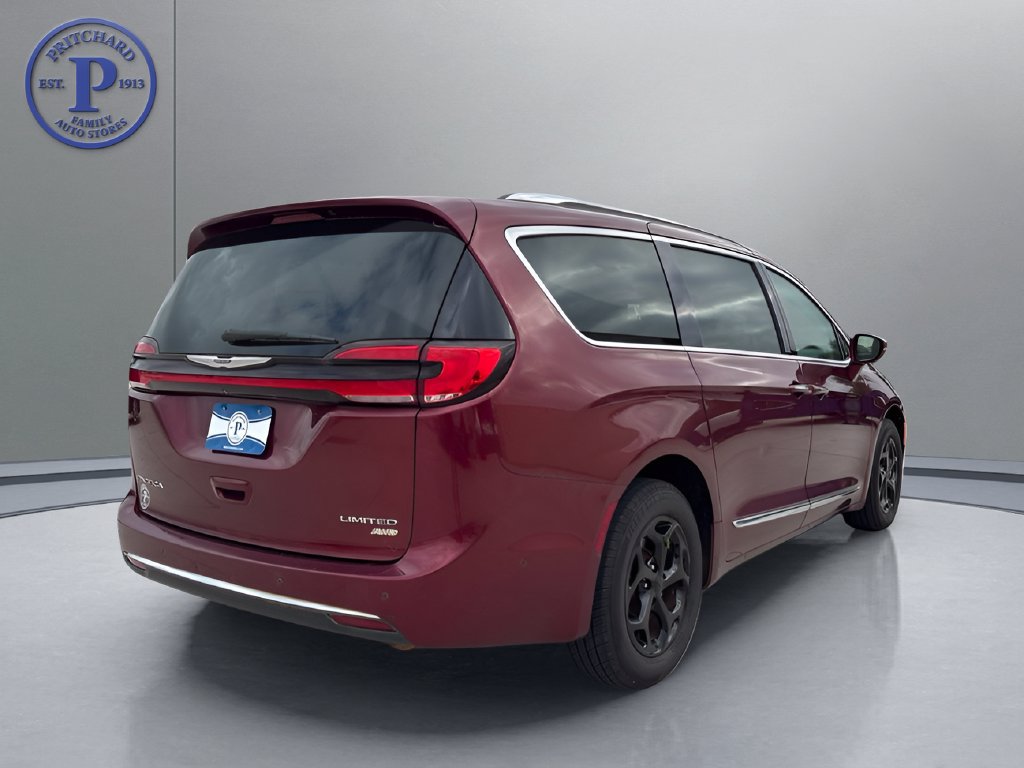 Used 2021 Chrysler Pacifica Limited w/ Premium & Safety Sphere Group AWD/4WD image 7