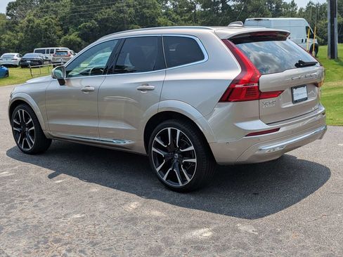 Used 2023 Volvo XC60 B5 Ultimate AWD/4WD image 4