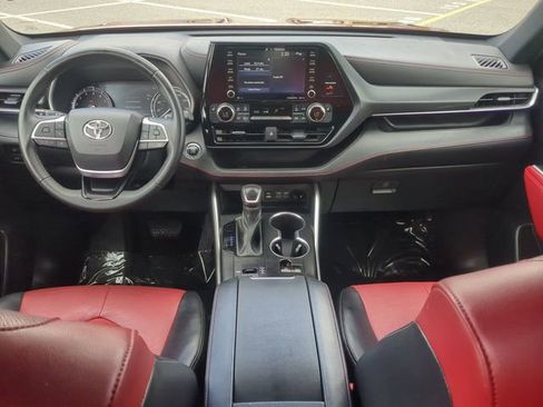 Used 2022 Toyota Highlander XSE image 15