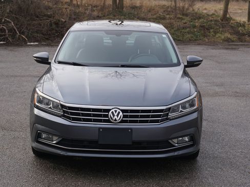 Used 2017 Volkswagen Passat 1.8T SE image 8