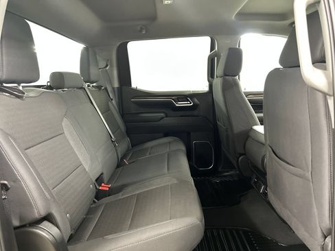 Used 2025 Chevrolet Silverado 1500 LT AWD/4WD image 30