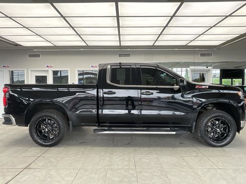 Used 2020 Chevrolet Silverado 1500 LTZ w/ LTZ Convenience Package AWD/4WD image 4