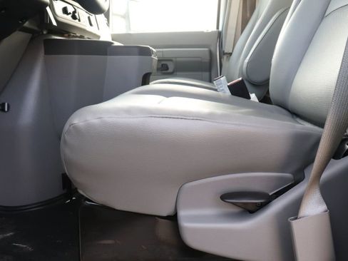 New 2027 Ford E-450 and Econoline 450 Super Duty image 26