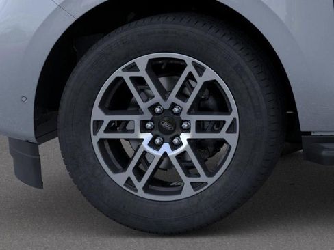 New 2026 Ford Expedition Active image 19