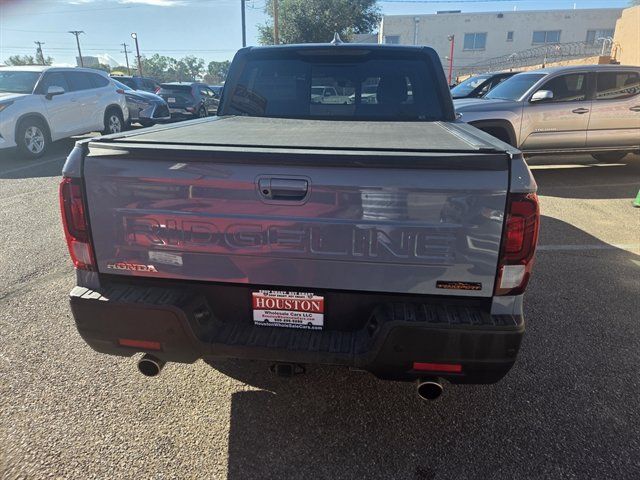 Used 2025 Honda Ridgeline TrailSport image 2
