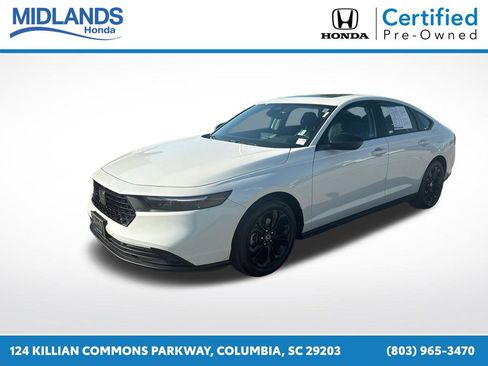 Certified 2025 Honda Accord SE image 3