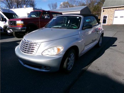 Used 2007 Chrysler PT Cruiser Convertible w/ Spring Special Group image 1