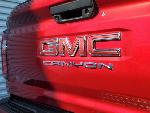 Used 2025 GMC Canyon Elevation w/ Convenience Package RWD image 6
