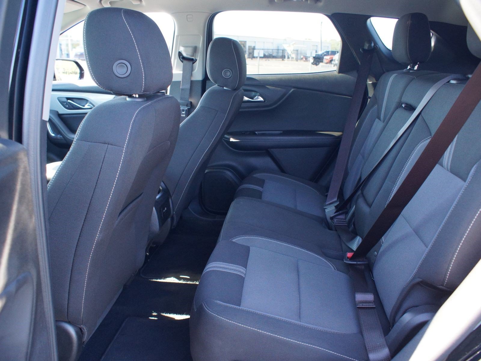 Used 2025 Chevrolet Blazer LT FWD image 14