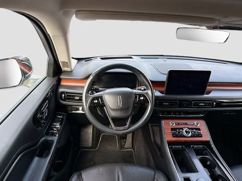 Used 2023 Lincoln Aviator Reserve w/ Equipment Group 201A AWD/4WD image 30