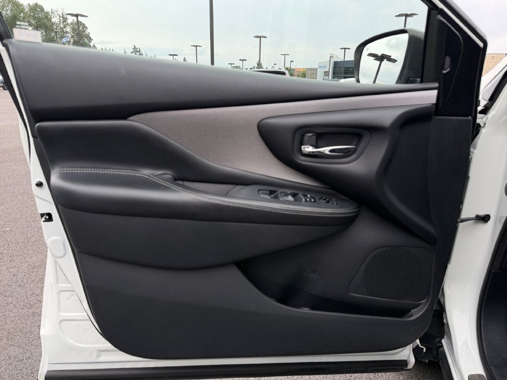 Used 2023 Nissan Murano SV w/ SV Midnight Edition Package FWD image 20