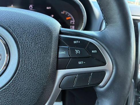 Used 2018 Jeep Grand Cherokee Altitude AWD/4WD image 21