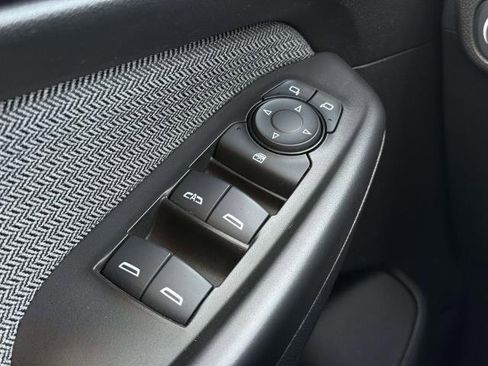 Used 2025 Chevrolet TrailBlazer LT image 16