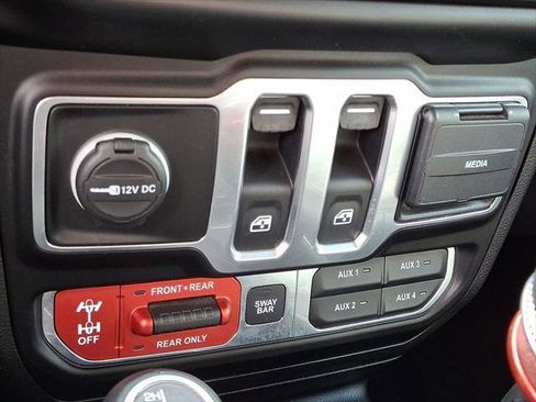 Certified 2020 Jeep Wrangler Rubicon image 30