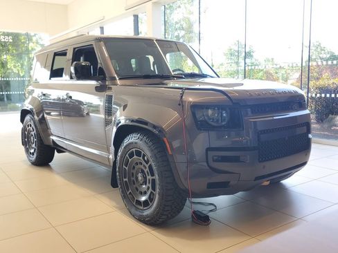 Certified 2025 Land Rover Defender 110 AWD/4WD image 2