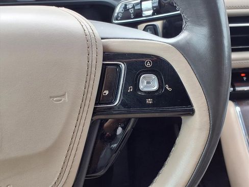 Used 2020 Lincoln Aviator Reserve w/ Equipment Group 201A image 19