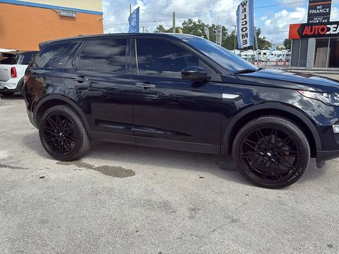 Used 2017 Land Rover Discovery Sport HSE Luxury AWD/4WD image 5