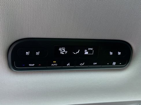 New 2026 Hyundai Palisade SEL Premium FWD image 25