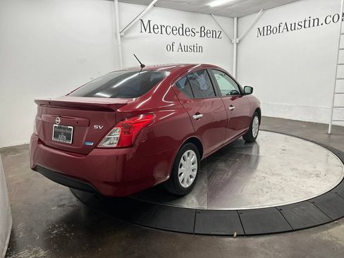Used 2015 Nissan Versa SV FWD image 6