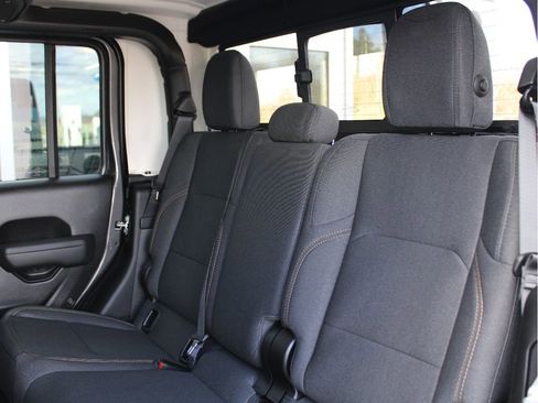 New 2026 Jeep Gladiator Sport AWD/4WD image 33