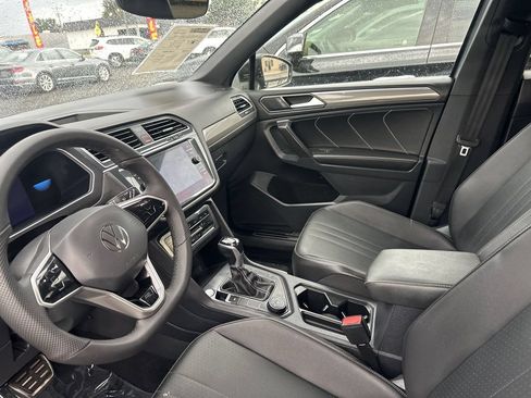 Used 2022 Volkswagen Tiguan SE R-Line AWD/4WD image 24