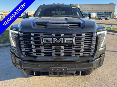 Used 2026 GMC Sierra 2500 Denali Ultimate image 2