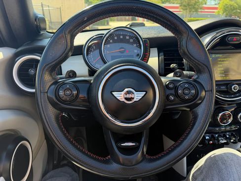 Used 2017 MINI Cooper S FWD image 19
