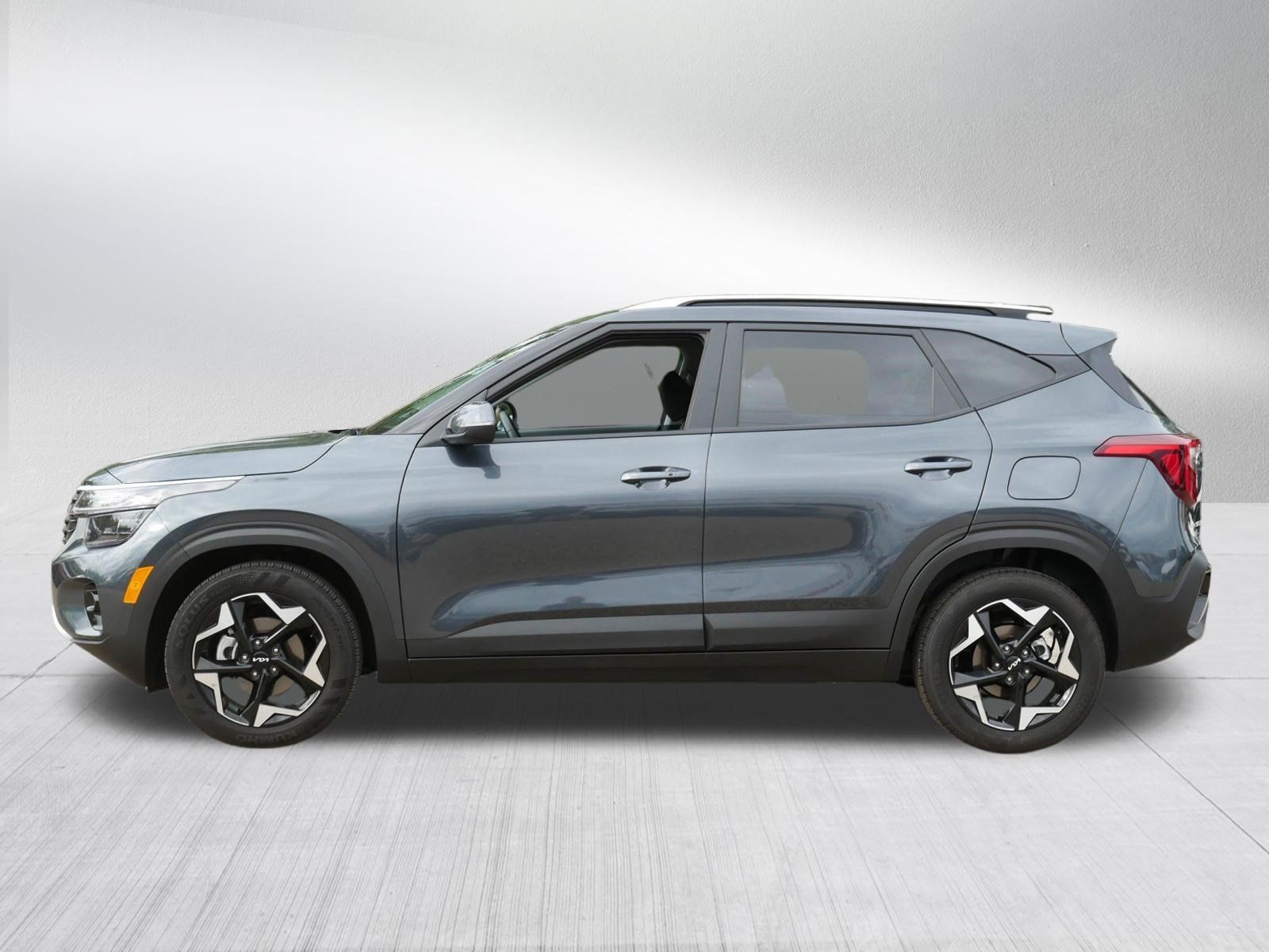 Certified 2025 Kia Seltos S FWD image 4