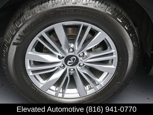 Used 2021 INFINITI QX80 Luxe w/ Cargo Package AWD/4WD image 5