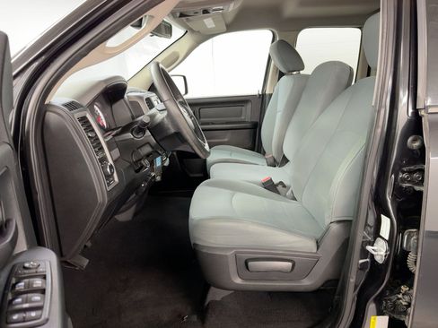 Used 2016 RAM 1500 Express w/ Black Ram 1500 Express Group image 5