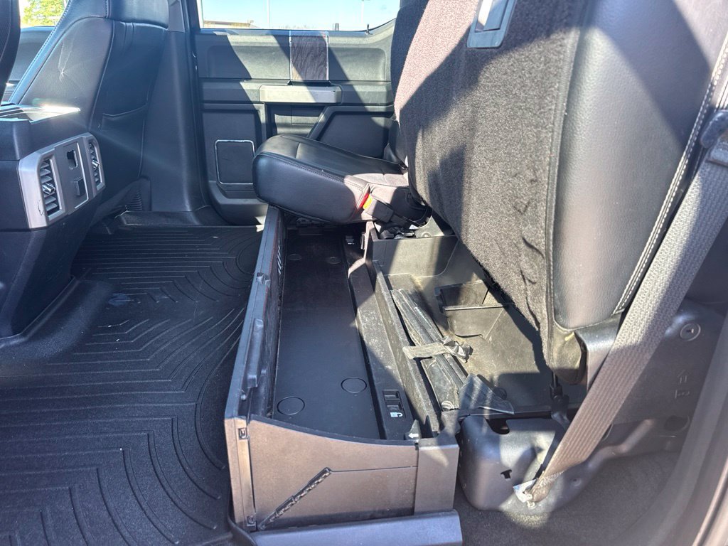 Used 2017 Ford F250 Lariat w/ Lariat Ultimate Package AWD/4WD image 26