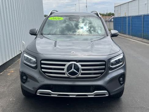 Used 2026 Mercedes-Benz GLB 250 4MATIC image 2
