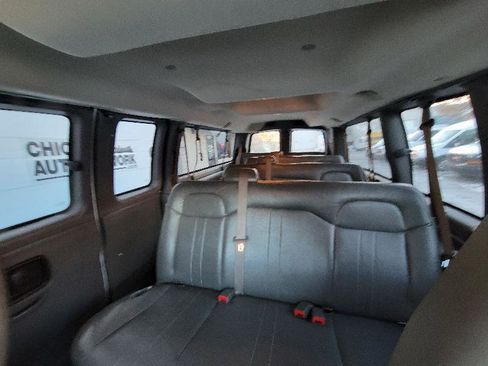 Used 2015 Chevrolet Express 3500 LS image 3