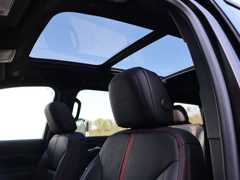 New 2026 Chevrolet Traverse RS AWD/4WD image 19