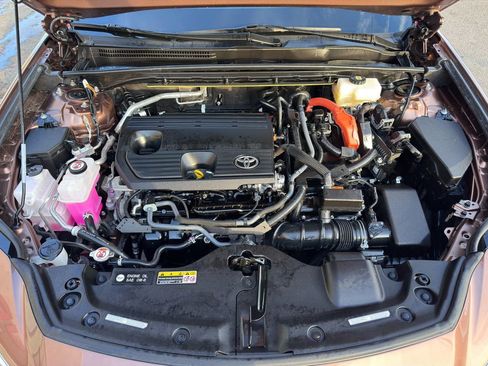 Used 2025 Toyota Crown Signia Limited image 46