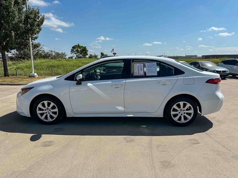 Certified 2025 Toyota Corolla LE FWD image 6