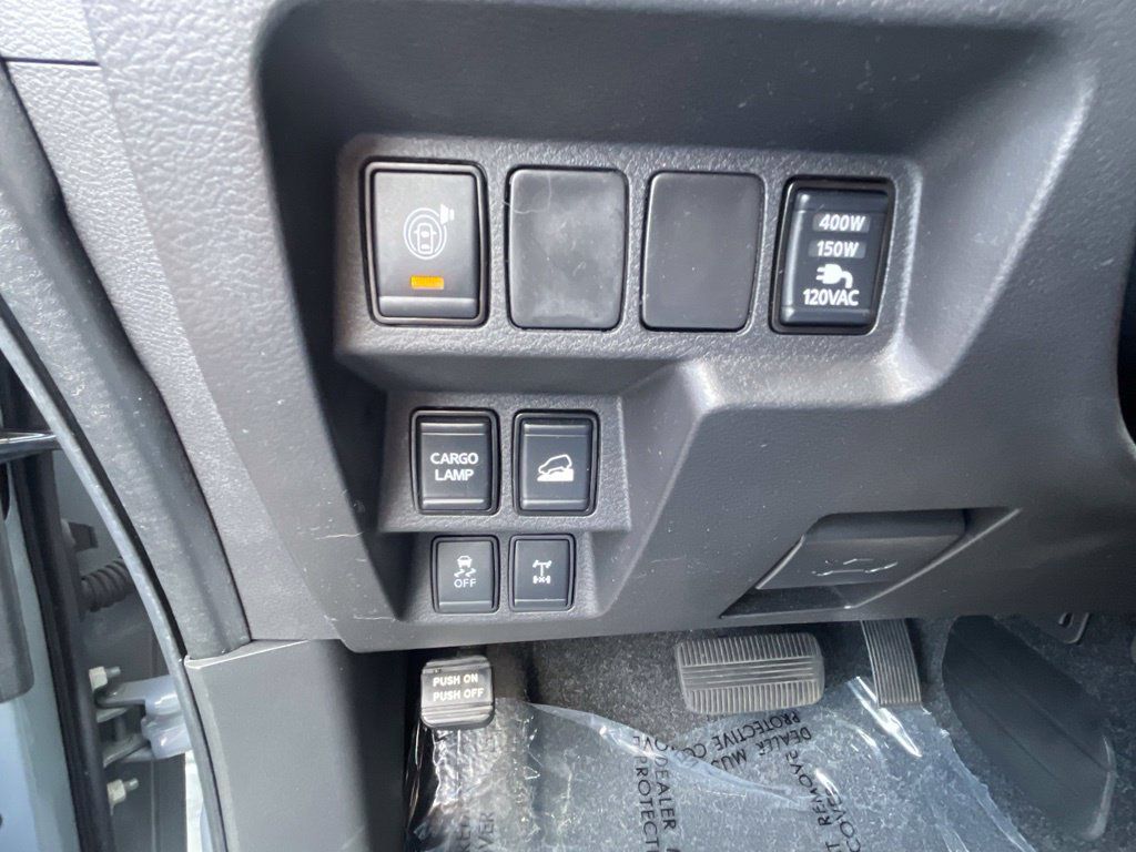 Certified 2024 Nissan Frontier PRO-4X w/ Pro Convenience Package AWD/4WD image 33