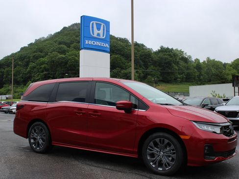 New 2026 Honda Odyssey Touring image 6