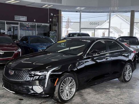 Used 2025 Cadillac CT4 Premium Luxury image 2