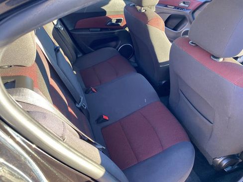 Used 2014 Chevrolet Cruze LT image 12