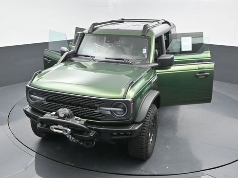 Used 2023 Ford Bronco Everglades image 26